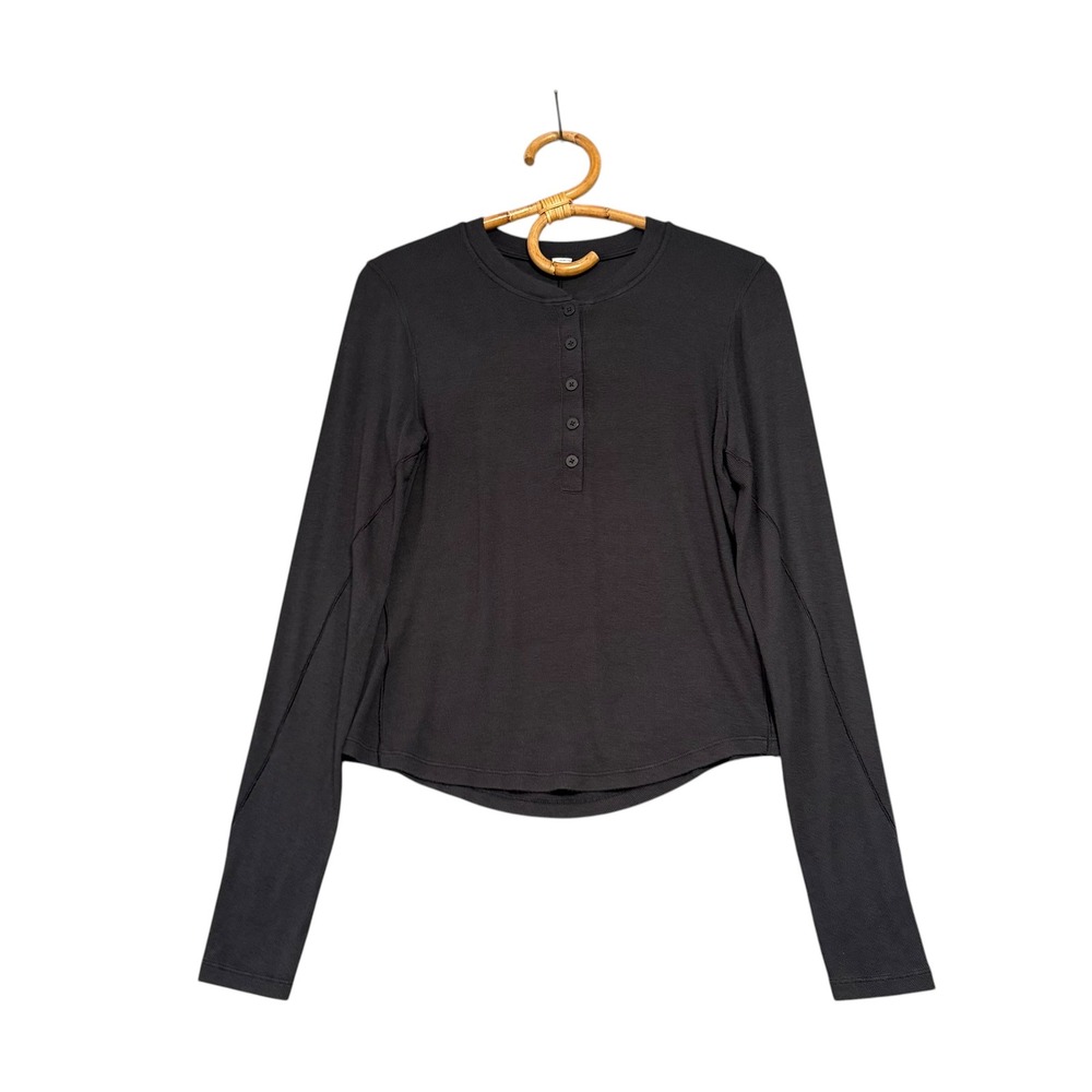 Lululemon | Hold Tight Long Sleeve Henley Black Ribbed Shirt - Picture 3 of 14